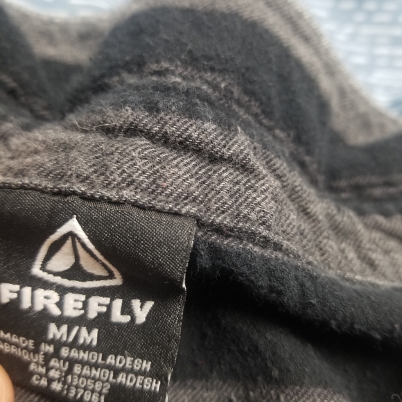 Variety of dress shirts - Picture 3 of 8